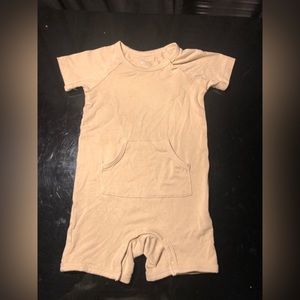 Kyte baby 12-18 mo shortall in color wheat